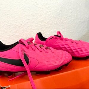 Nike Kids Jr Legend 8 Club Cleats